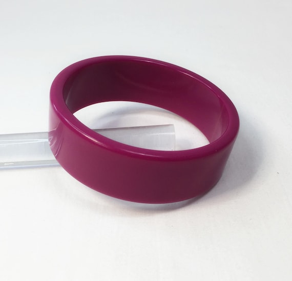Vintage Lucite Bangle, Raspberry Bangle - image 3