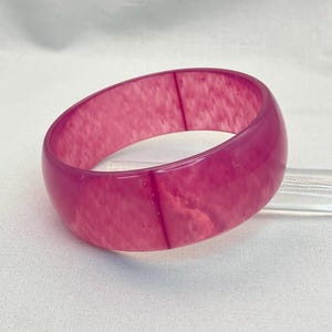 Vintage Best Plastics Lucite Bangle - Purpley-Pink