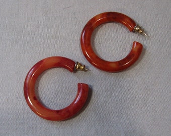 Vintage Marbled Red Bakelite Hoop Earrings