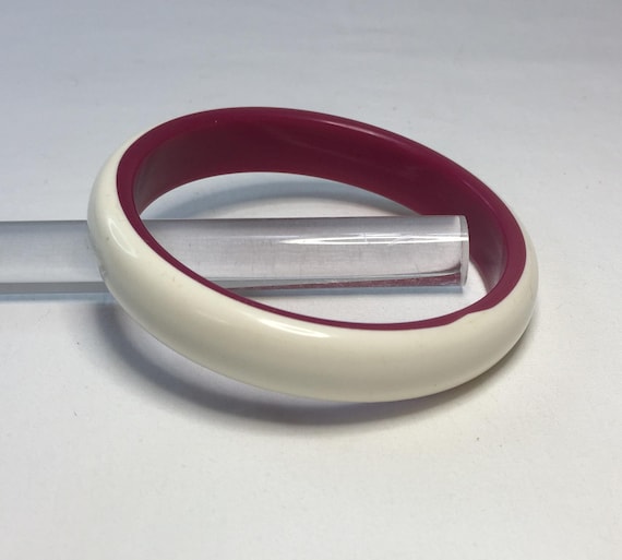 Cream and Deep Raspberry Lucite Bangle - image 1