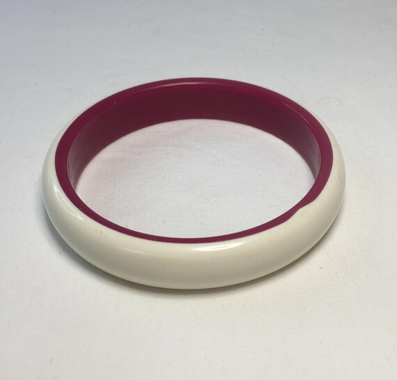 Cream and Deep Raspberry Lucite Bangle - image 5