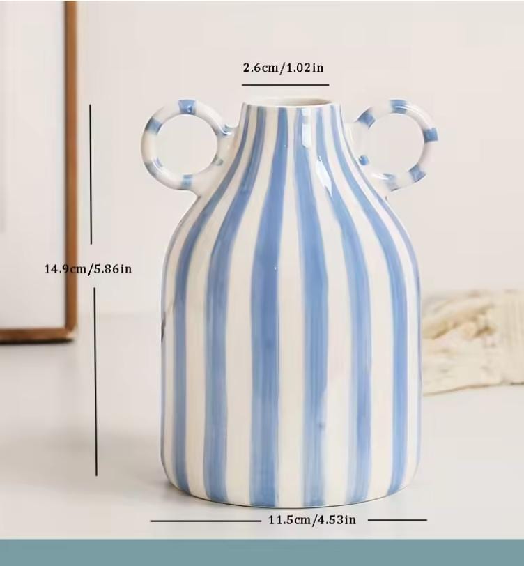 手描きのストライプ柄セラミック花瓶、両取っ手付き、モダンな陶器製