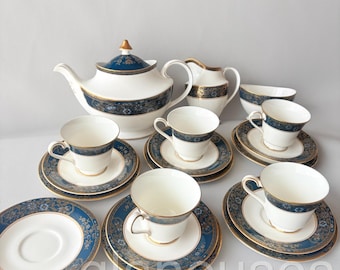 Royal Doulton Carlyle Tea Set 19 Piece Teapot Cups Saucers Plates Creamer