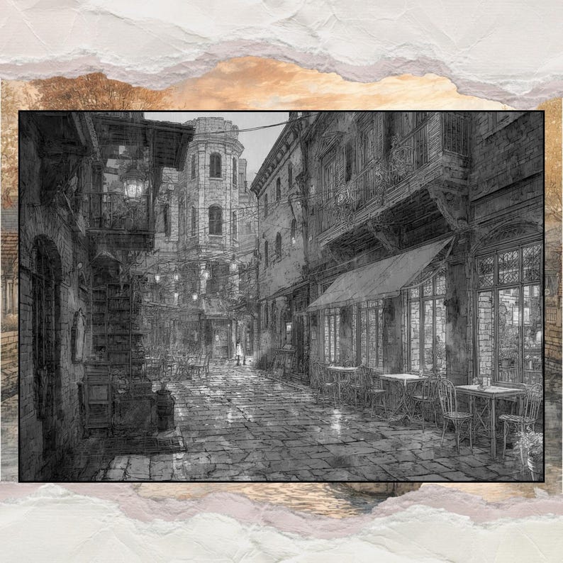 Puede incluir: Boceto en blanco y negro de una calle europea. Calle adoquinada con edificios a ambos lados, algunos con balcones y toldos. Mesas y sillas dispuestas frente a un caf&eacute;. Farolas iluminan la escena.