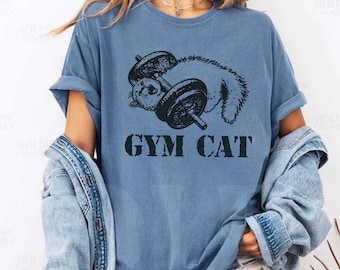 Camiseta Comfort Colors Gym Cat, camiseta divertida de gato levantando pesas, sudadera retro de gatito para entrenar, regalo sarcástico para amantes de los gatos y el fitness, gráfico de gimnasio en linóleo