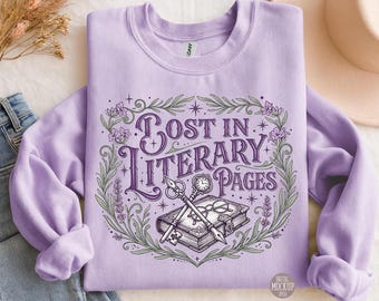 Maglietta Comfort Colors Lost In Literary Pages, maglietta Bookworm Vintage Aesthetic, felpa Dark Academia Bookish, felpa con cappuccio Lavender Gift