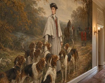 Puede incluir: Un mural de pared a gran escala que representa una escena de caza clásica con una persona con abrigo largo de pie entre una jauría de perros tricolores en un bosque otoñal. La obra muestra árboles detallados y caballos al fondo.