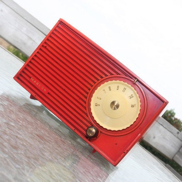 Groovy orange retro radio