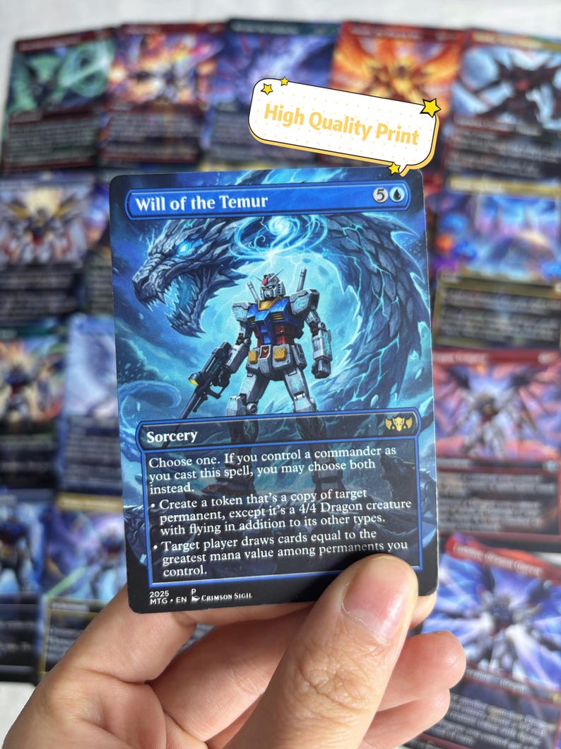 以下が含まれることがあります： 青と白のデザインのトレーディングカード。カードには「Will of the Temur」の文字と、ロボットのような姿とドラゴンのイラストが描かれています。カードには「High Quality Print」の文字も表示されています。