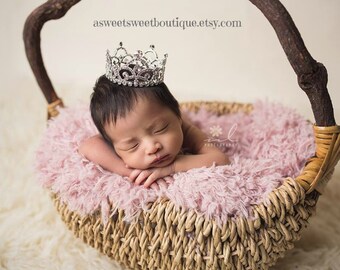 tiara online for baby girl
