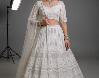 Lehenga nupcial blanco marfil / Lengha Choli de boda con bordados intensos / Vestido de novia de diseñador indio / Recepción