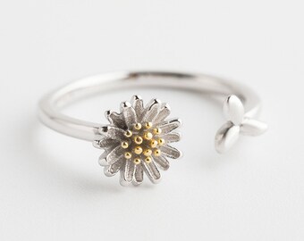 Daisy Flower Ring with Bud in Sterling Silver and Gold Plated.