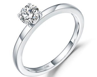 Engagement Ring in Solid 10K White Gold.