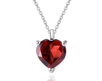 Natürlicher Granat-Edelstein-Herz-Anhänger an einer 925 Sterling Silber Kette gestempelt.