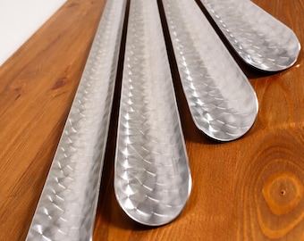 Extralanger Schuhanzieher 80cm – Handgefertigter Edelstahlschuhanzieher – Langer Metallschuhanzieher für Leichtes Anziehen – Geschenk für Männer