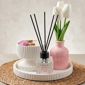 Handgemaakte gipsen kaarsenset, bloemvormige paraffinekaars in een voetstuk, geurstokjes en roze tulpvaas decoratieset, Coquette woondecoratie cadeau
