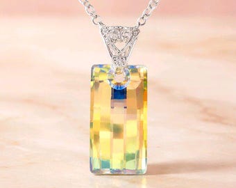 Collar con colgante rectangular Swarovski – Cristal AB transparente, enganche de plata, cadena de 45 cm