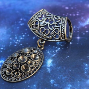 Decorative Oval Scarf Slider with heart Bail - Scarf Jewelry for Silk or Cotton Scarves, Nature-Inspired Scarf Slider, Decorative Design