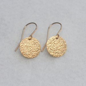 Textured Gold Disc Earrings, Hammered Gold Disc Earrings, Dangling Gold Earrings, Dainty Gold Drop Earrings, 14k Gold Filled Circle Earrings image 2