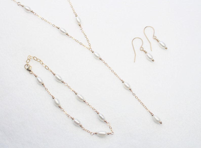 Gold Pearl Lariat Necklace, Pearl Y Necklace and Earrings Set, Gold Pearl Drop Necklace and Bracelet, Bridal Necklace, Bridesmaid Necklace Complete Jewelry Set
