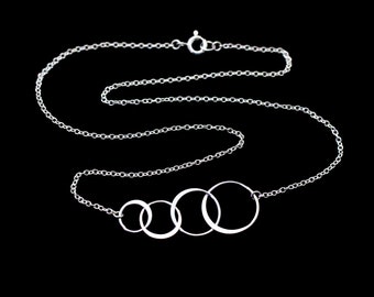 Collana con quattro cerchi in argento sterling e infinito - Italia