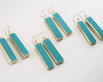 Pendientes de barra de turquesa dorada