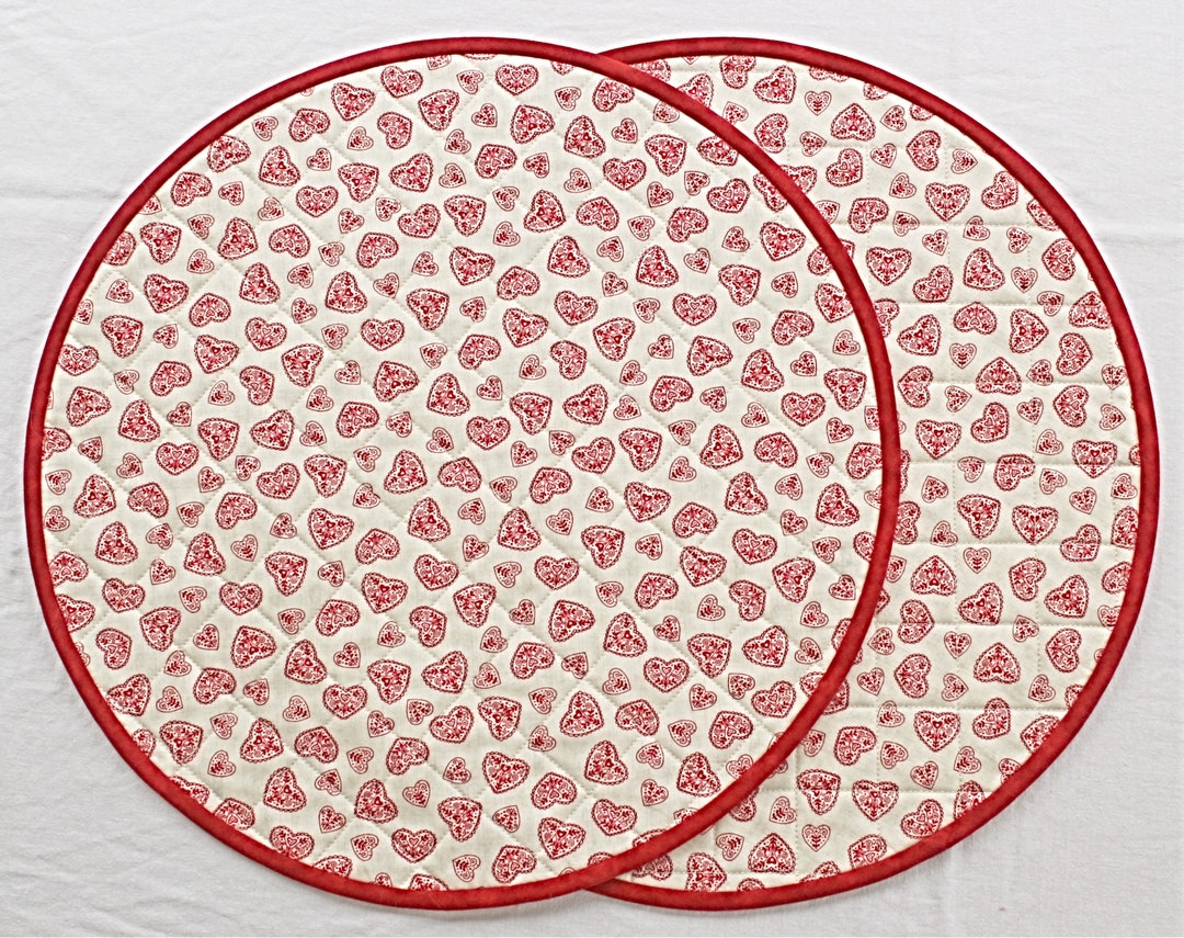 Quilted Round Placemats Set of 2 Reversible Table Mats Etsy
