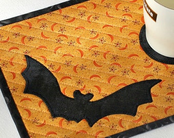 Halloween Quilted Mug Rug, Bat Snack Mat, 10"x7.75"