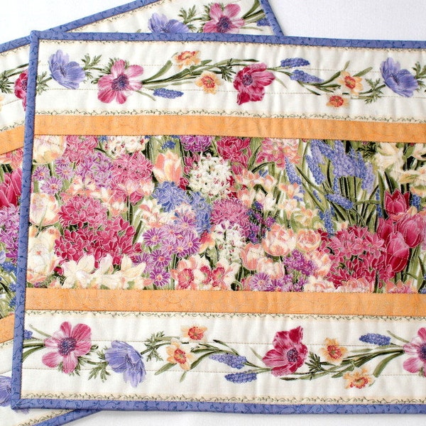 Quilted Floral Placemats - Table Mats - Spring Summer Flowers Placemats - Set of 2