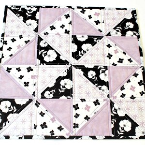 Quilted Table Topper, Lavender Black Table Quilt, Candle Mat, 16.50x16.50 image 7