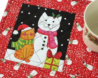 Quilted Mug Rug, Christmas Cats 8.25x10.50"