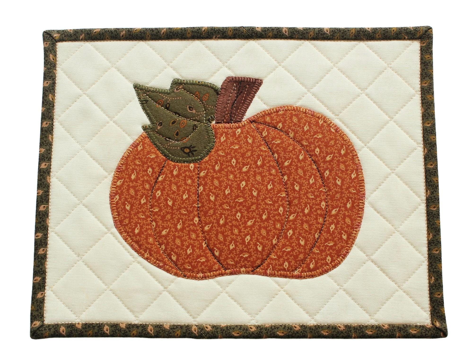 Snacks Rug Quilted Fall Mug Rug, Pumpkin Snack Mat, 10