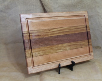 Hardwood Carving Board with Juice Groove and Reversible Cutting/Serving  Board Made of Red Oak, Cherry, Canary Wood and Mahogany