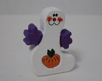 Halloween Decoration Purple Ghost  Love Chunk