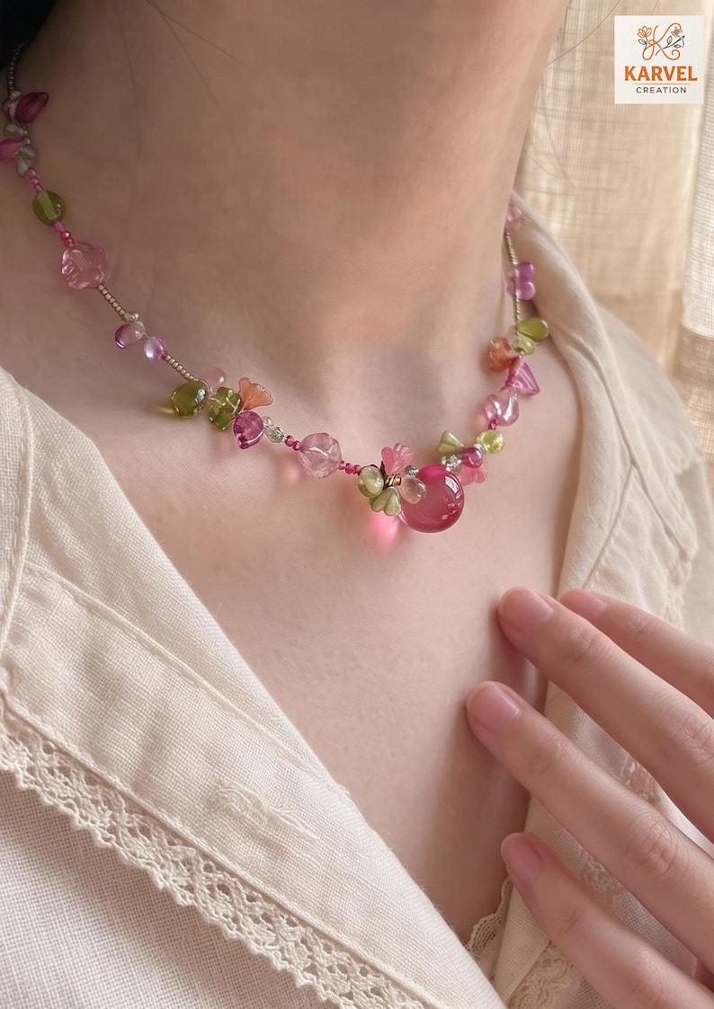 Pink waterdrop beaded flower pendant necklace