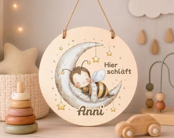 Letrero de madera personalizado para la puerta de la habitación infantil / Nombre personalizado con diseño de animales "Aquí duerme"