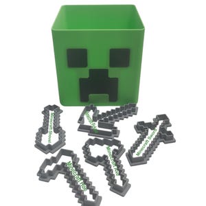 Pixelated Cookie Cutters with storage box set of 5 | 3D Printed, 3D Figurines