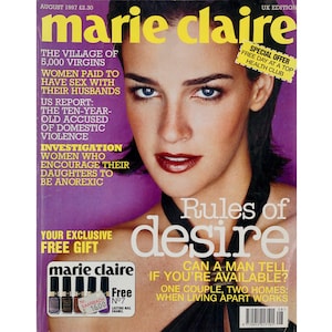 Könnte beinhalten: Titelseite der Zeitschrift Marie Claire, August 1997. Sie zeigt eine Frau mit dunklem Haar und rotem Lippenstift. Der Titel "Rules of Desire" ist deutlich sichtbar, zusammen mit anderem Text und einer Nagellack-Werbung.
