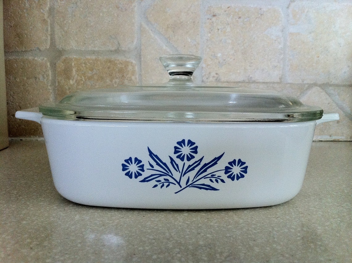 Vintage Cornflower Corning Ware 7 Inch Casserole With Pyrex Etsy
