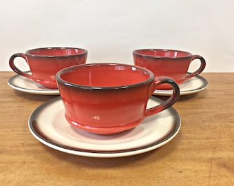 Red Rooster Cups and Saucers METLOX POPPYTRAIL  Set of 3 mugs and saucers