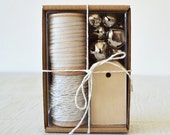 Ivory and Silver Gift Wrap Kit (GWK22)