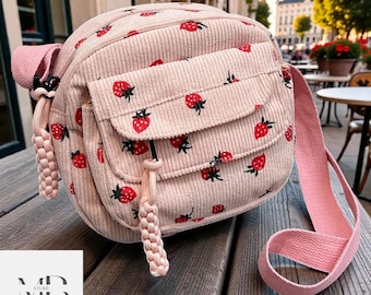 Leuke corduroy crossbodytas met aardbeien, esthetisch kawaii schoudertasje, roze/wit/bruin veganistische mini-draagtas, gezellig cadeau voor haar