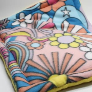 Organic Catnip Cat Playmat – Retro Pink Fleece Cat Mat, Handmade Cat Toy, Cozy Bed, Enrichment Gift for Cats