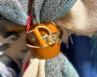 Brown Leather Scarf Wrap – Handmade Scarf Holder