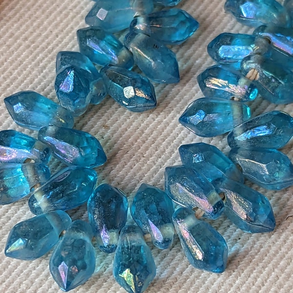 Vintage Glass Beads. 1950s aqua turquoise rainbow Carnival German top-hole teardrop (12)