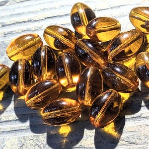 OVAL TOPAZ Amber glass 12x16mm Vintage CZECH Glass beads (10)