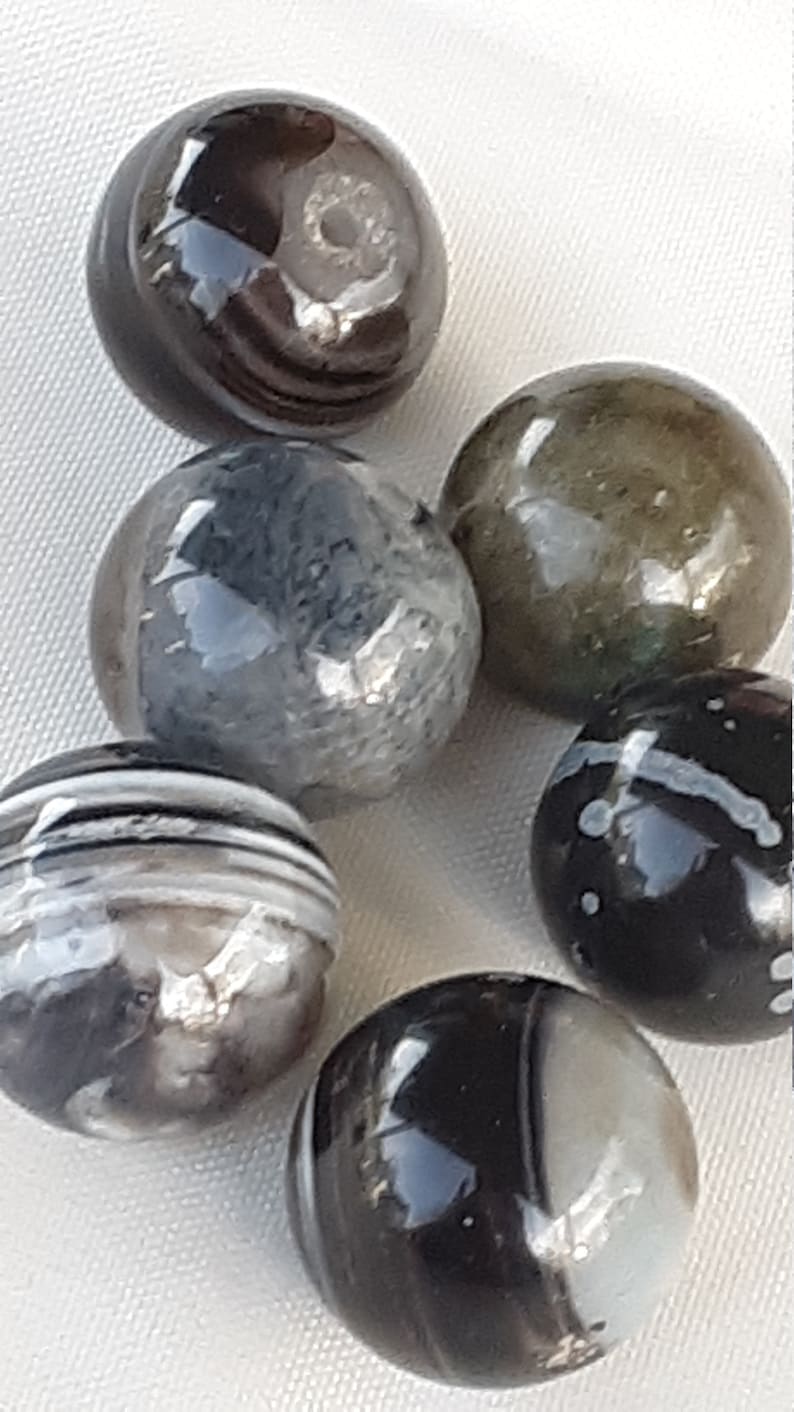 AGATE 18mm Round banded vintage Beads natural 6pcs