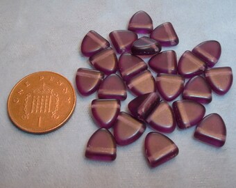 AMETHYST purple matte10mm triangle FLAG smooth Czech Glass BEADS