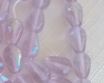 VINTAGE Czech glass BEADS. Lilac alexandrite 6x8mm Teardrop (12)