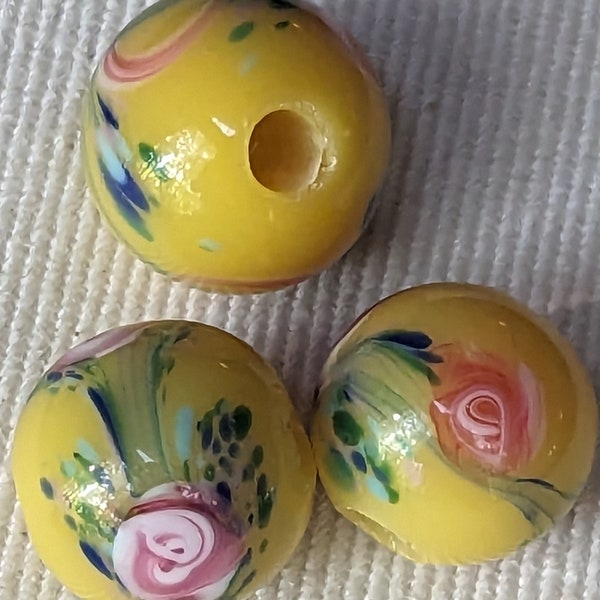 Vintage Japan 1950s Porcelain ROSE large round bead 18mm (3)